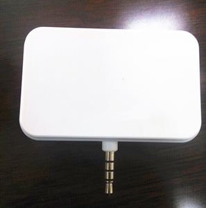 Bluetooth Mini Magnetic Mobile card reader Works Support Apple iOS Android の画像